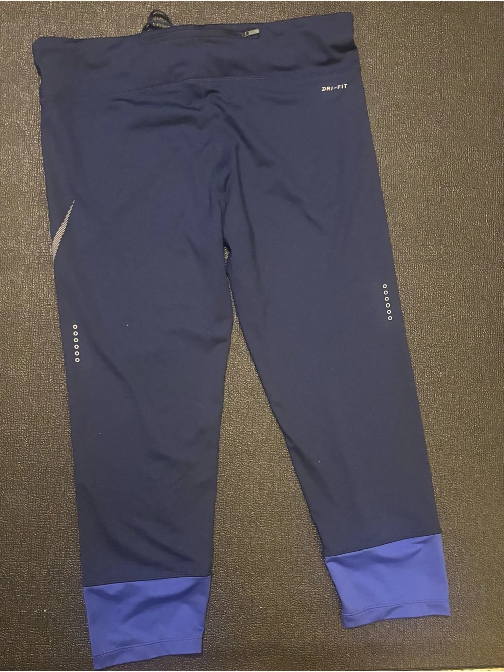 Size XL Women’s Nike Navy and Royal Blue Athletic Capri Leggings